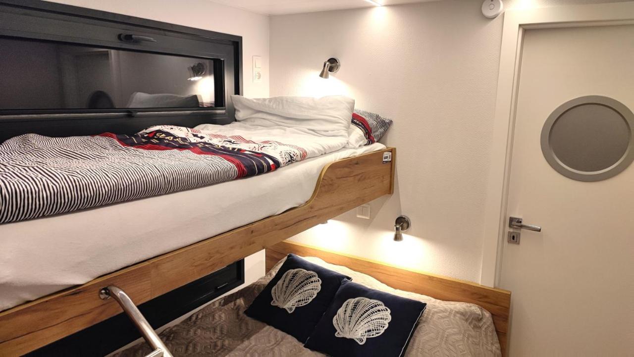 Houseboat Water King Apartament Plywajacy Dom Na Wodzie, 7 Os Wrocław Eksteriør bilde