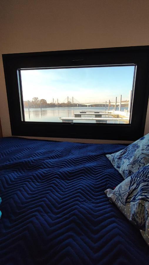 Houseboat Water King Apartament Plywajacy Dom Na Wodzie, 7 Os Wrocław Eksteriør bilde